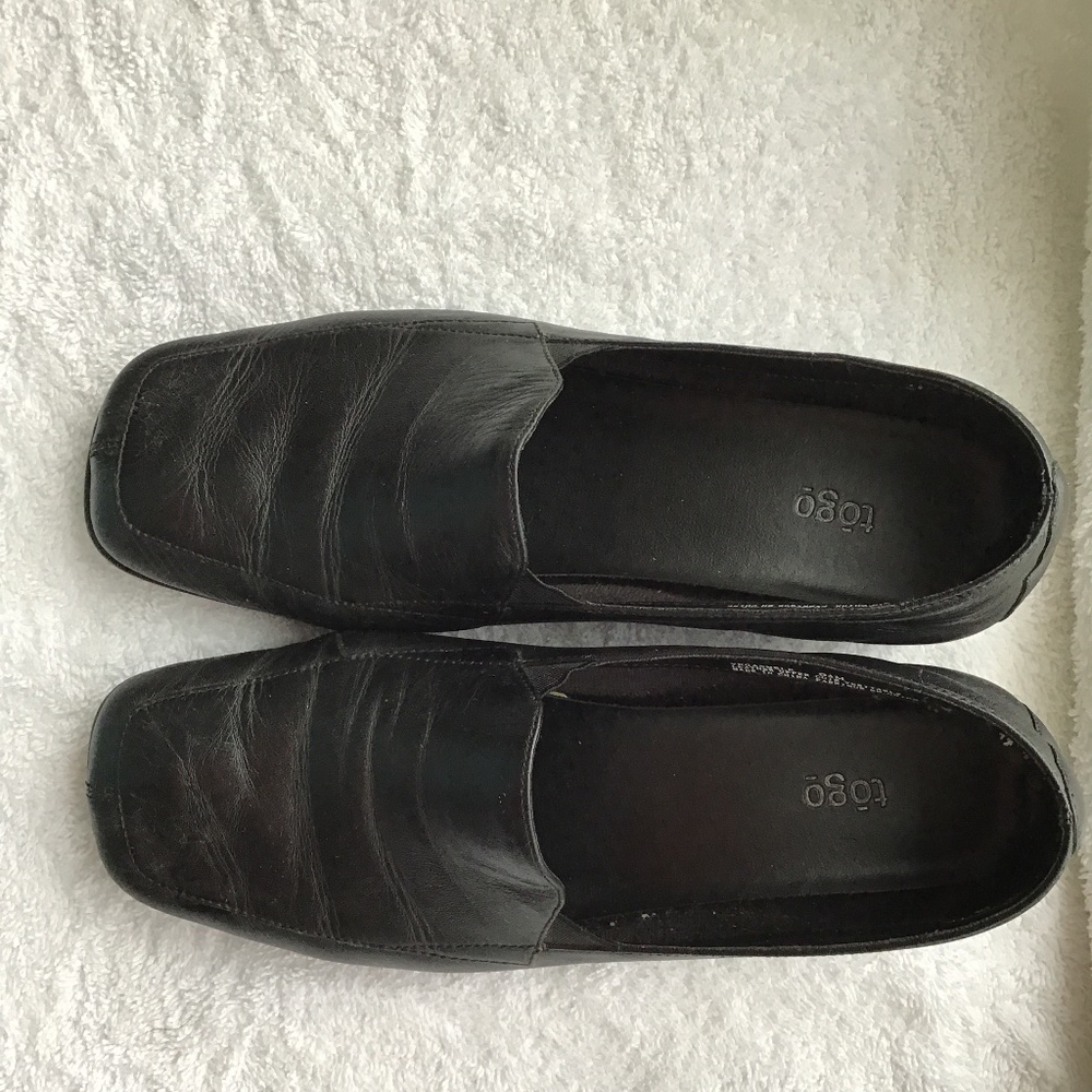 Togo Black Leather Loafers for Women